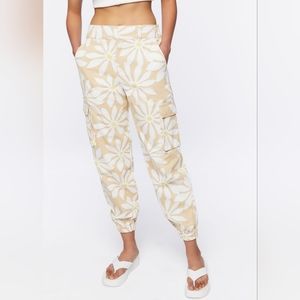 Forever 21 Daisy Print Cargo Ankle Joggers